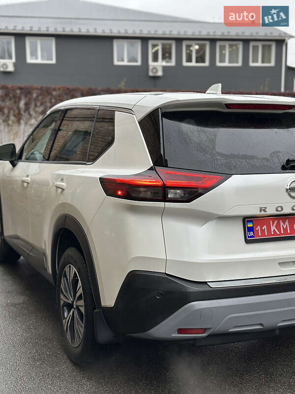 Внедорожник / Кроссовер Nissan Rogue 2021 в Киеве