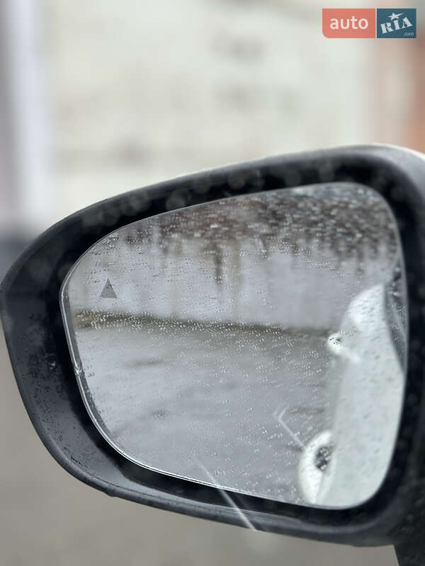 Внедорожник / Кроссовер Nissan Rogue 2021 в Киеве