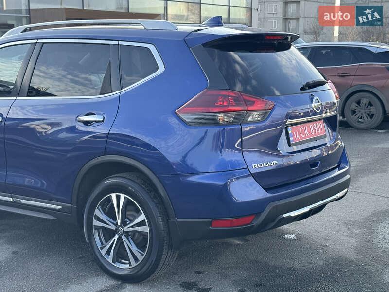 Внедорожник / Кроссовер Nissan Rogue 2018 в Полтаве