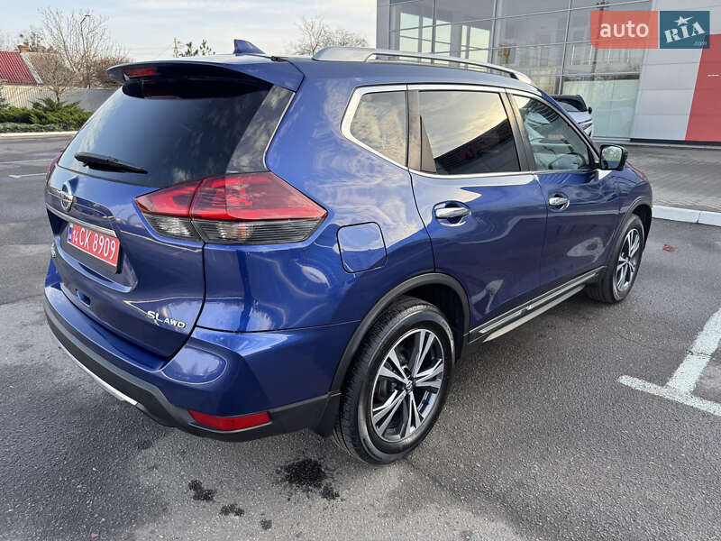 Внедорожник / Кроссовер Nissan Rogue 2018 в Полтаве