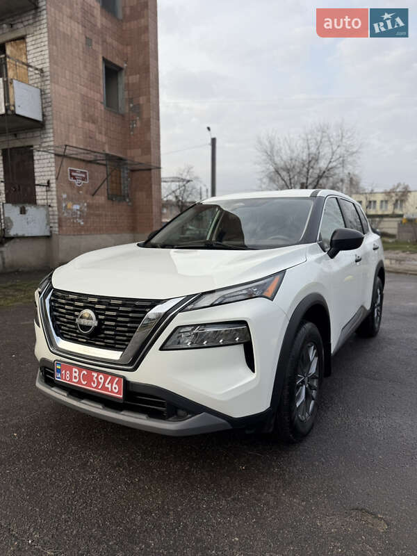 Внедорожник / Кроссовер Nissan Rogue 2022 в Харькове