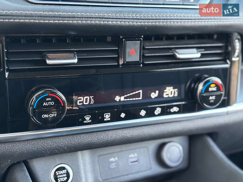 Позашляховик / Кросовер Nissan Rogue 2021 в Одесі