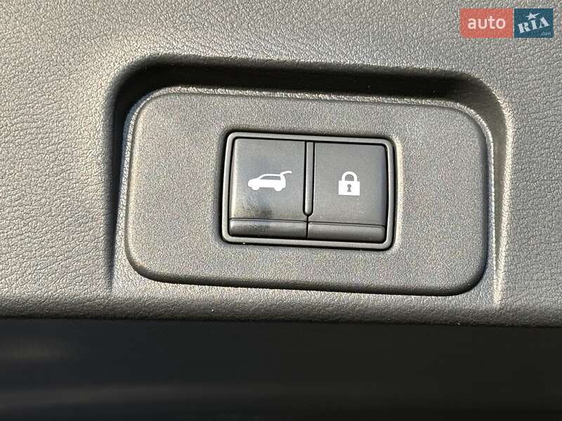 Внедорожник / Кроссовер Nissan Rogue 2021 в Одессе