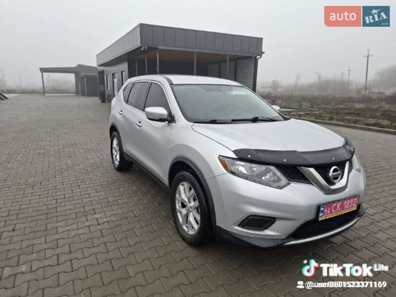 Внедорожник / Кроссовер Nissan Rogue 2015 в Врадиевке