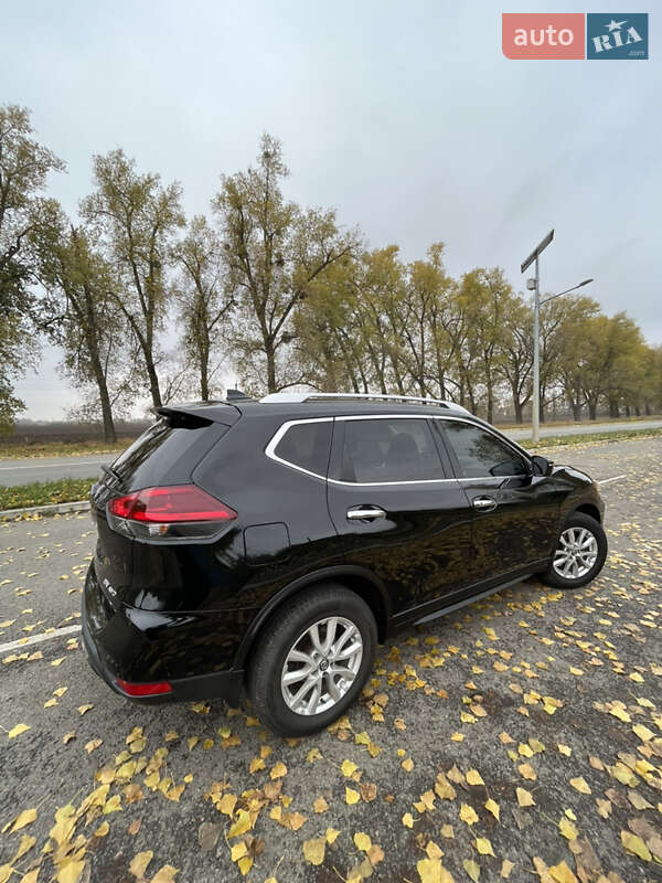 Внедорожник / Кроссовер Nissan Rogue 2019 в Ромнах