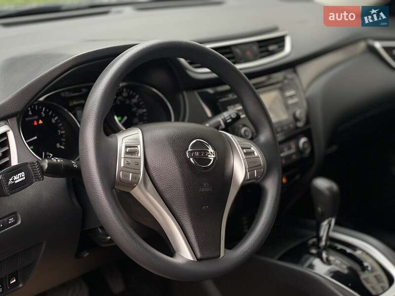Внедорожник / Кроссовер Nissan Rogue 2015 в Днепре