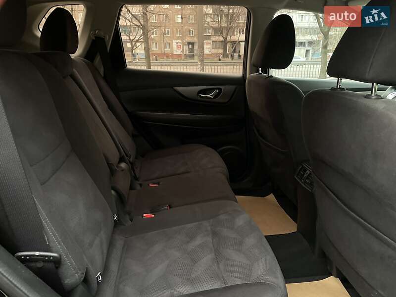 Внедорожник / Кроссовер Nissan Rogue 2015 в Днепре