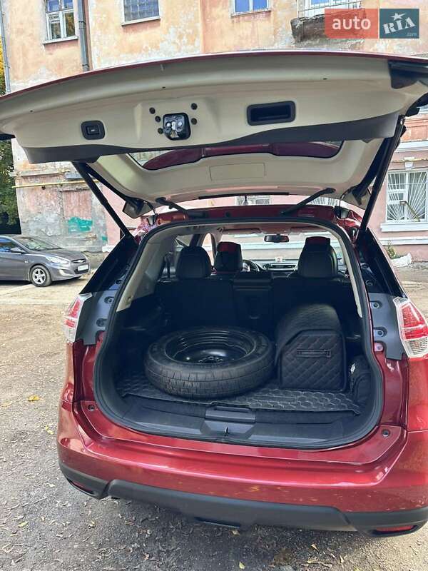 Внедорожник / Кроссовер Nissan Rogue 2016 в Одессе