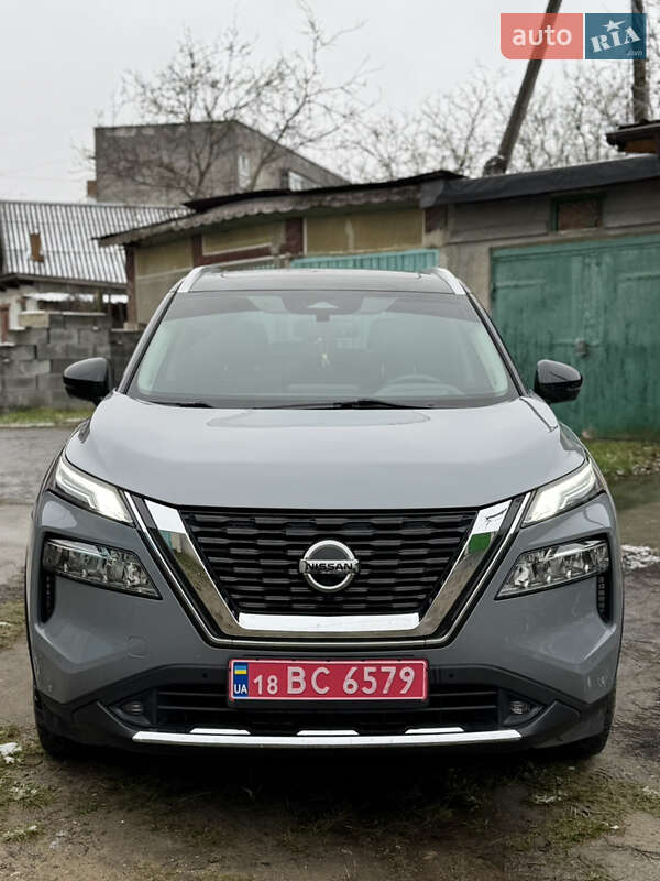 Позашляховик / Кросовер Nissan Rogue 2020 в Славуті