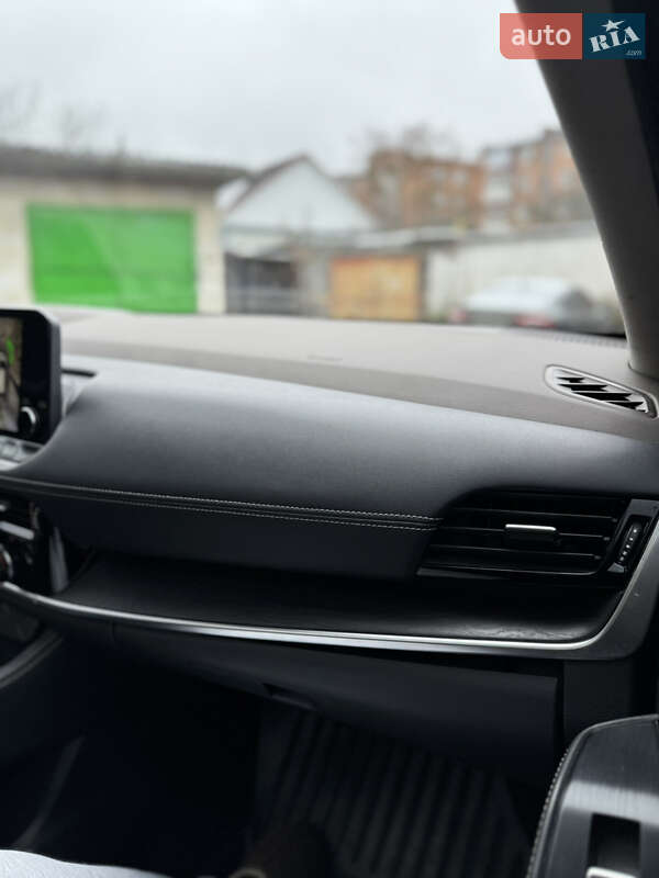 Позашляховик / Кросовер Nissan Rogue 2020 в Славуті