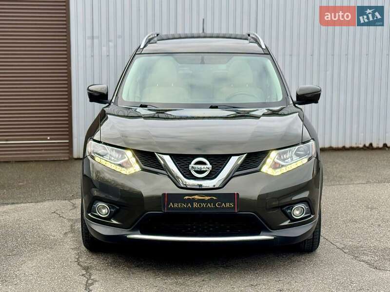 Внедорожник / Кроссовер Nissan Rogue 2015 в Киеве