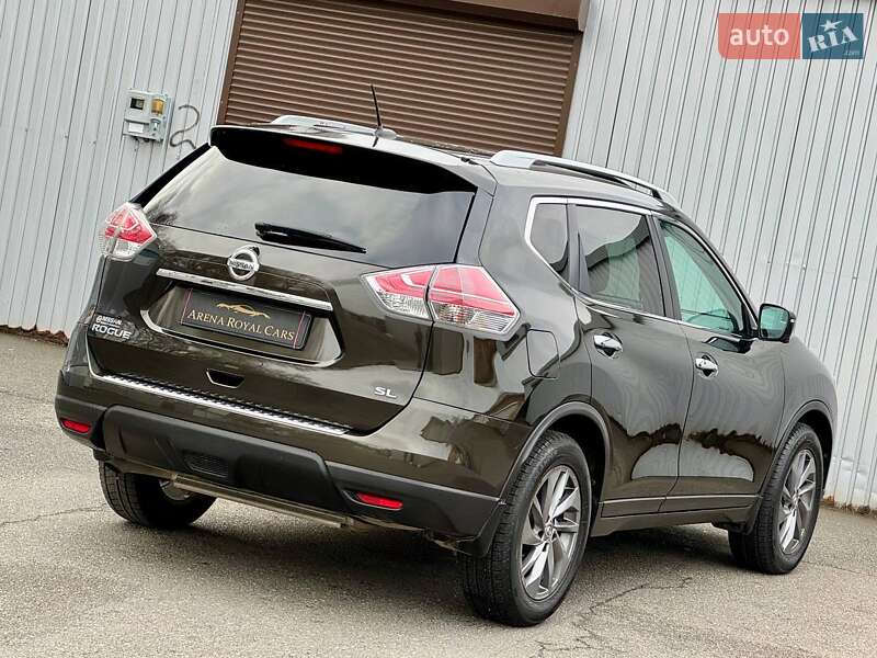 Внедорожник / Кроссовер Nissan Rogue 2015 в Киеве