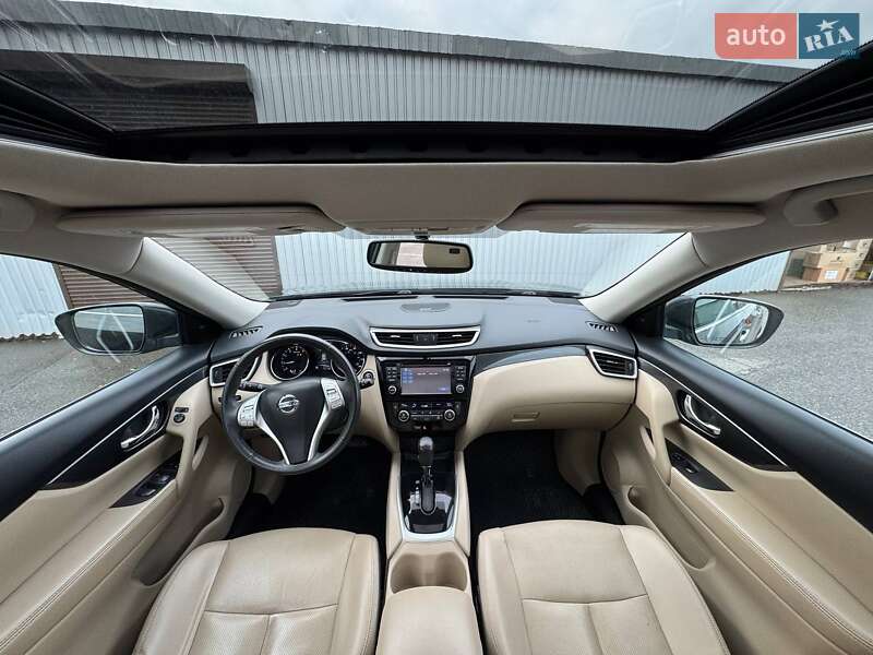 Внедорожник / Кроссовер Nissan Rogue 2015 в Киеве