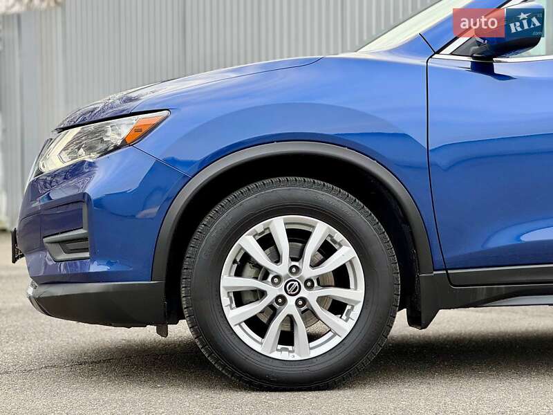 Внедорожник / Кроссовер Nissan Rogue 2019 в Киеве
