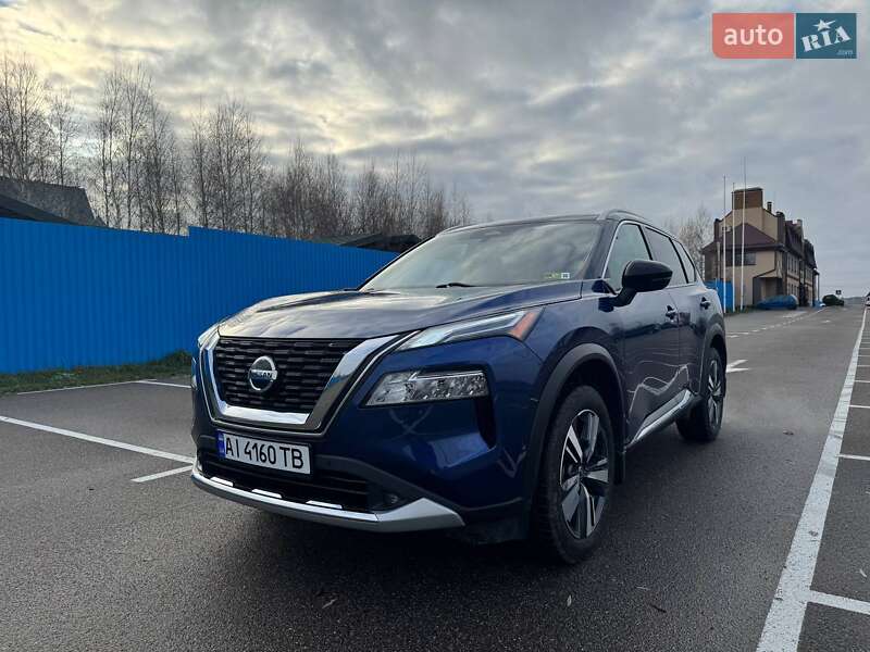 Внедорожник / Кроссовер Nissan Rogue 2021 в Киеве
