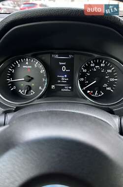 Внедорожник / Кроссовер Nissan Rogue 2017 в Харькове