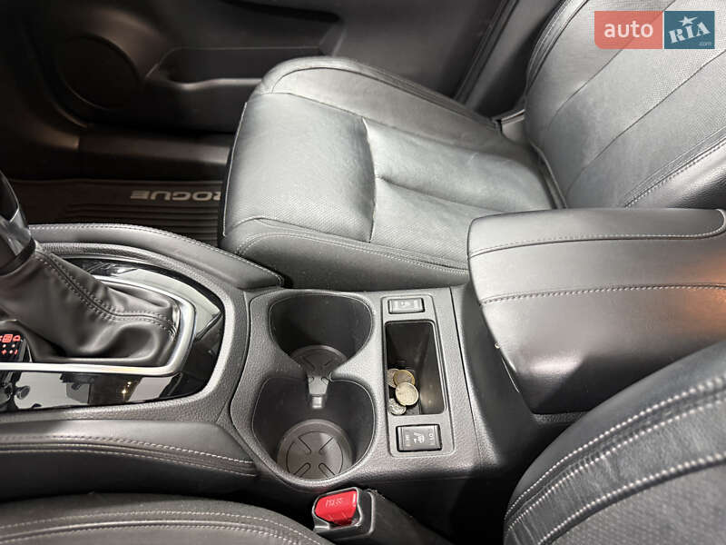 Внедорожник / Кроссовер Nissan Rogue 2018 в Одессе