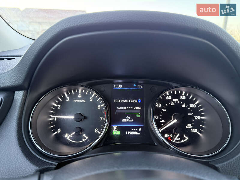 Позашляховик / Кросовер Nissan Rogue 2020 в Ромнах