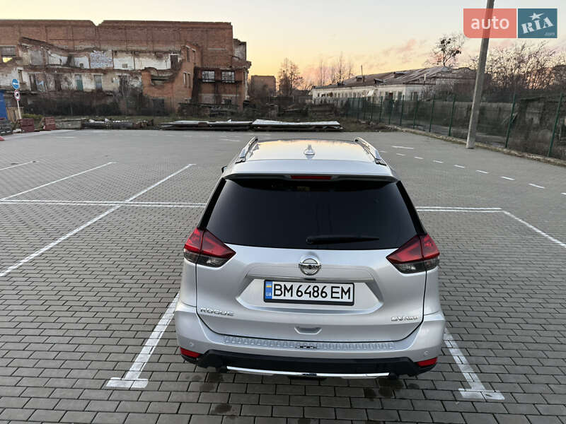 Позашляховик / Кросовер Nissan Rogue 2020 в Ромнах