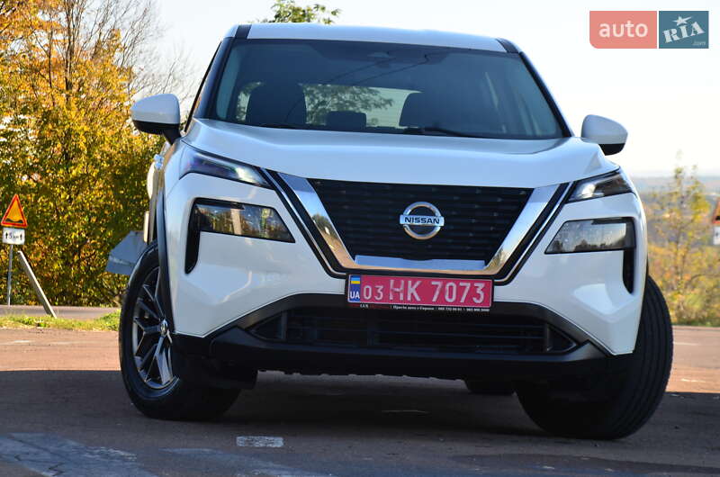 Внедорожник / Кроссовер Nissan Rogue 2021 в Дрогобыче