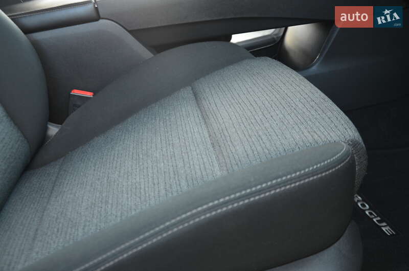 Внедорожник / Кроссовер Nissan Rogue 2021 в Дрогобыче