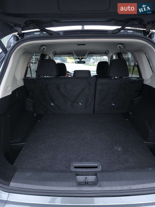 Внедорожник / Кроссовер Nissan Rogue 2025 в Киеве