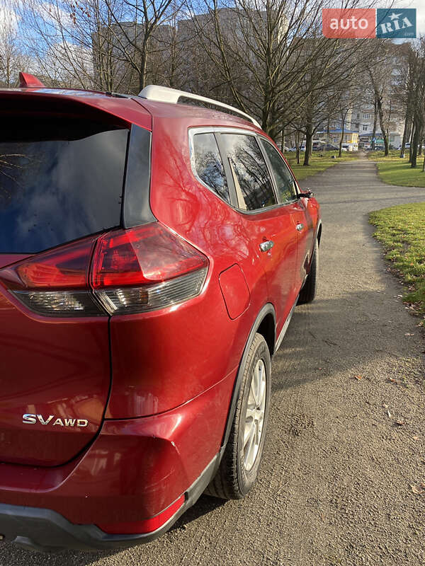 Внедорожник / Кроссовер Nissan Rogue 2018 в Хмельницком