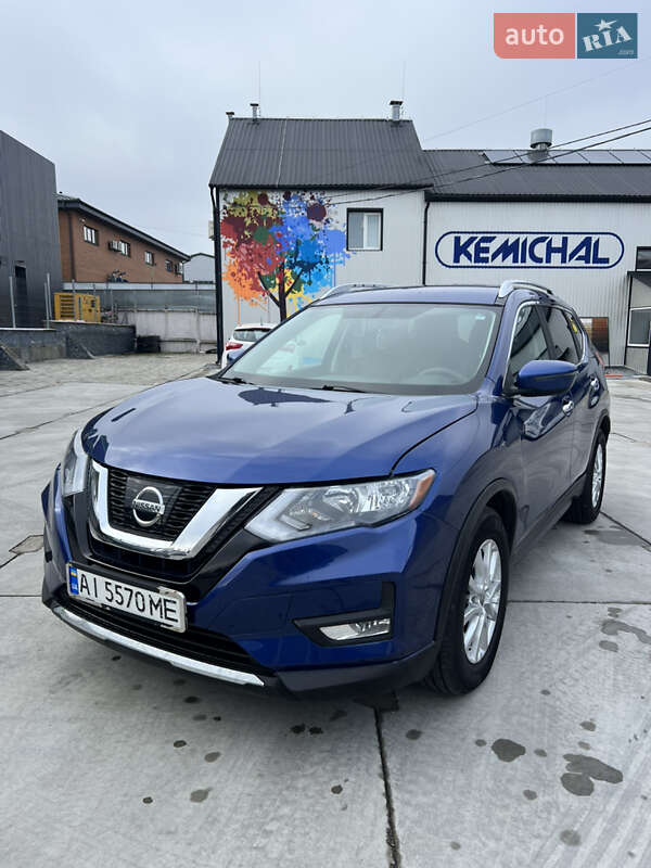 Внедорожник / Кроссовер Nissan Rogue 2017 в Белой Церкви