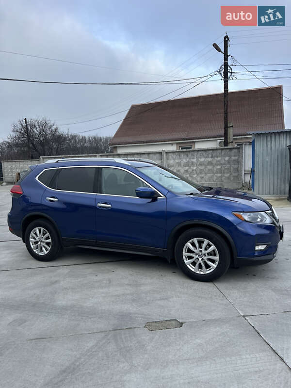 Внедорожник / Кроссовер Nissan Rogue 2017 в Белой Церкви