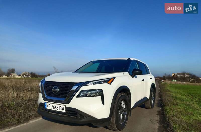 Внедорожник / Кроссовер Nissan Rogue 2021 в Днепре