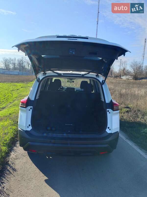 Внедорожник / Кроссовер Nissan Rogue 2021 в Днепре