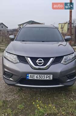 Внедорожник / Кроссовер Nissan Rogue 2016 в Кривом Роге