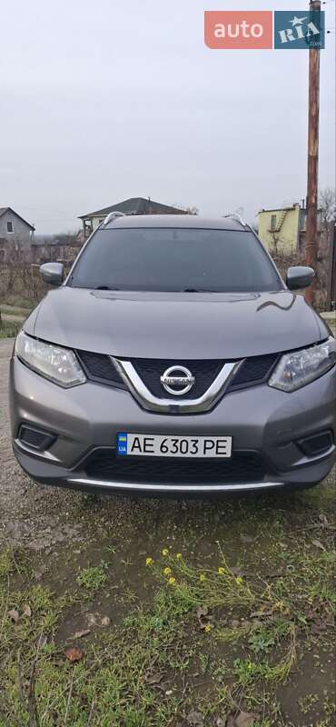 Позашляховик / Кросовер Nissan Rogue 2016 в Кривому Розі