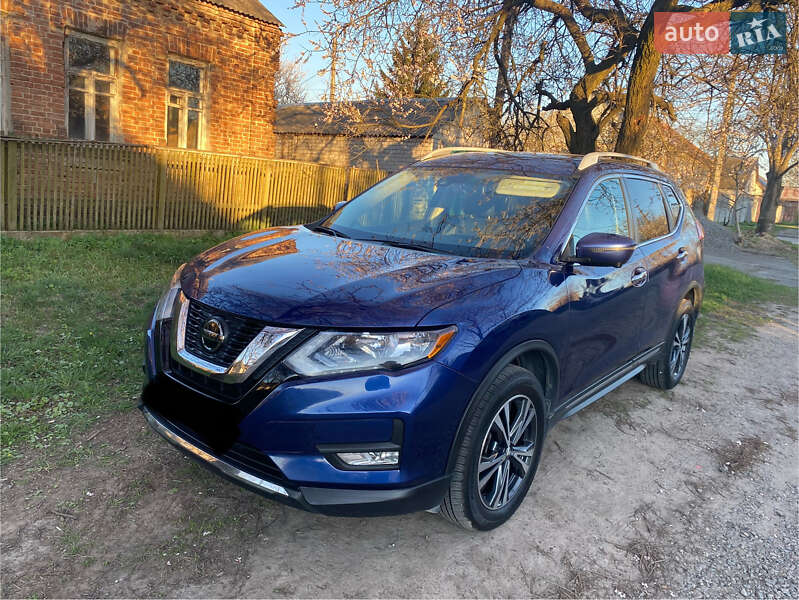 Позашляховик / Кросовер Nissan Rogue 2017 в Дніпрі