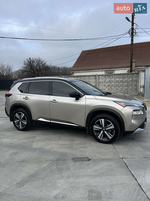 Внедорожник / Кроссовер Nissan Rogue 2021 в Белой Церкви