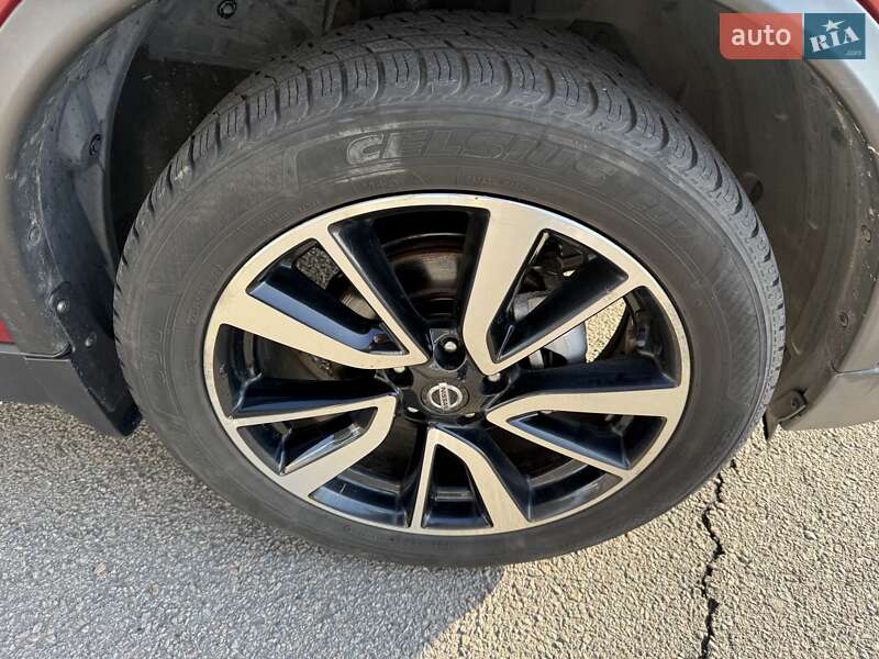 Внедорожник / Кроссовер Nissan Rogue 2018 в Днепре