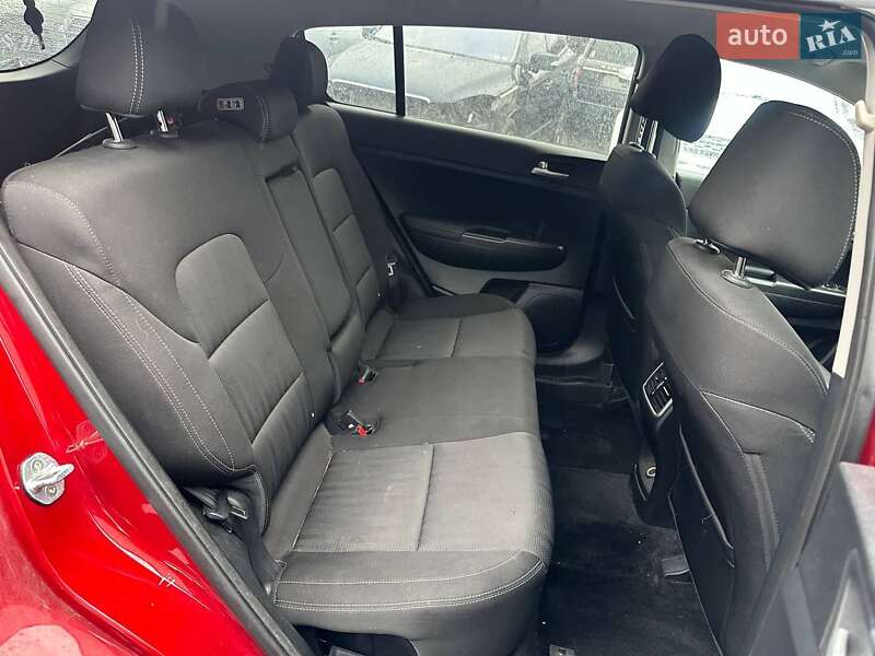 Внедорожник / Кроссовер Nissan Rogue 2017 в Луцке