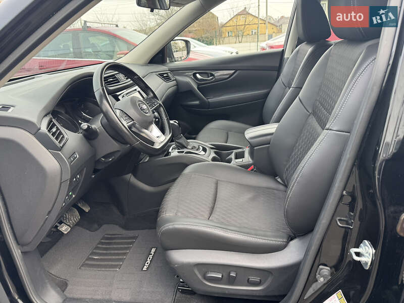 Позашляховик / Кросовер Nissan Rogue 2018 в Ізмаїлі