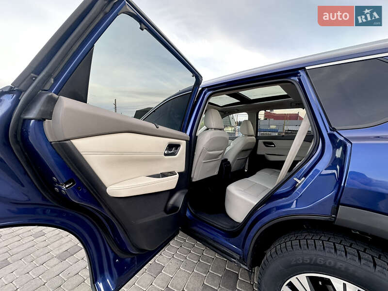 Позашляховик / Кросовер Nissan Rogue 2021 в Білій Церкві