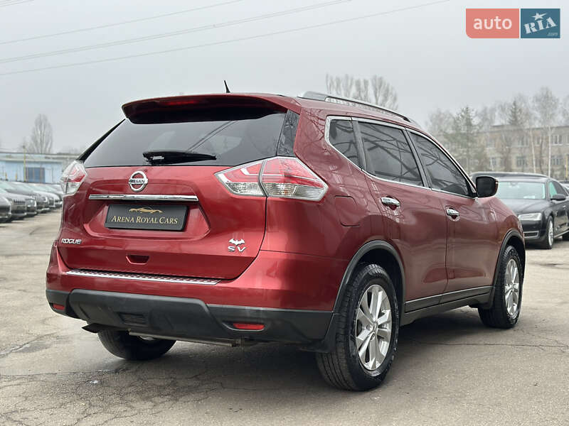 Внедорожник / Кроссовер Nissan Rogue 2015 в Харькове