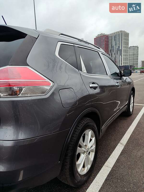 Внедорожник / Кроссовер Nissan Rogue 2015 в Киеве