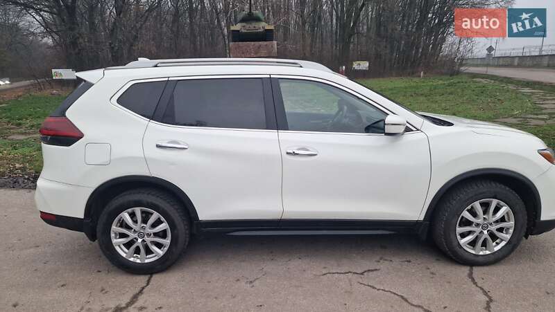 Внедорожник / Кроссовер Nissan Rogue 2019 в Знаменке