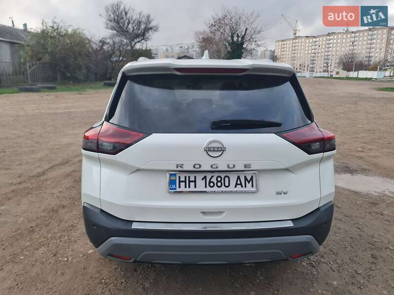 Внедорожник / Кроссовер Nissan Rogue 2023 в Черноморске