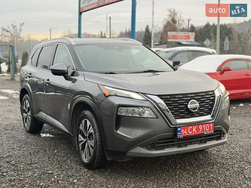 Внедорожник / Кроссовер Nissan Rogue 2021 в Львове