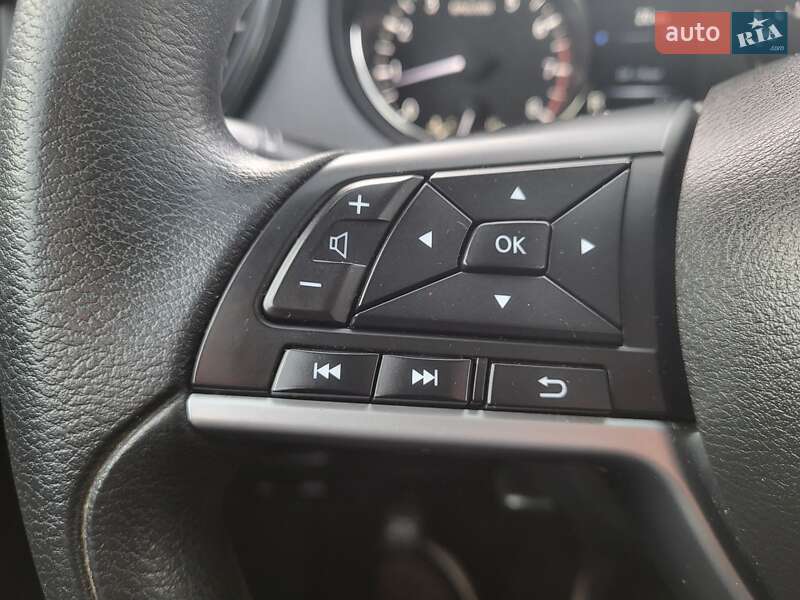 Внедорожник / Кроссовер Nissan Rogue 2017 в Ровно фото 18 Внедорожник / Кроссовер Nissan Rogue 2017 в Ровно