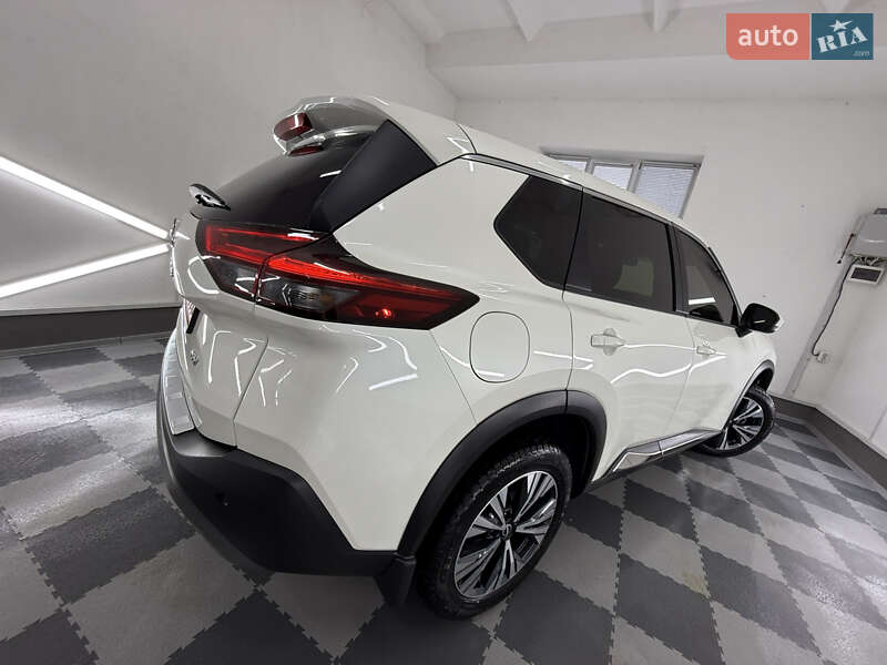 Позашляховик / Кросовер Nissan Rogue 2023 в Трускавці
