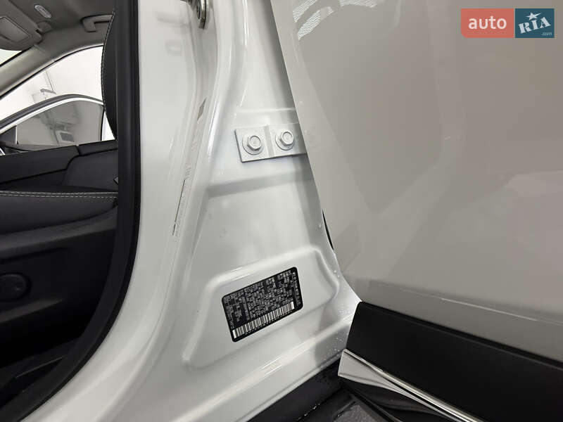 Позашляховик / Кросовер Nissan Rogue 2023 в Трускавці