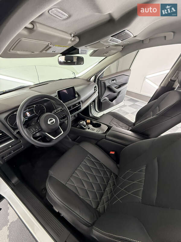 Позашляховик / Кросовер Nissan Rogue 2023 в Трускавці