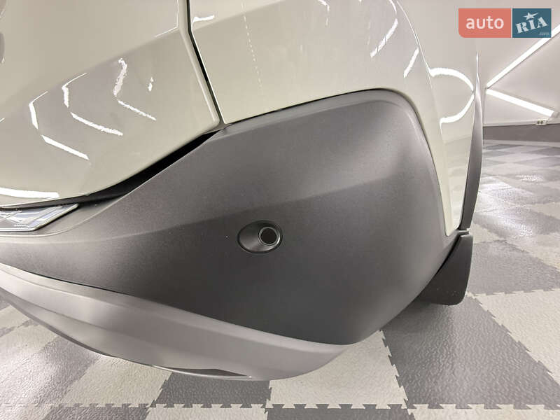 Позашляховик / Кросовер Nissan Rogue 2023 в Трускавці