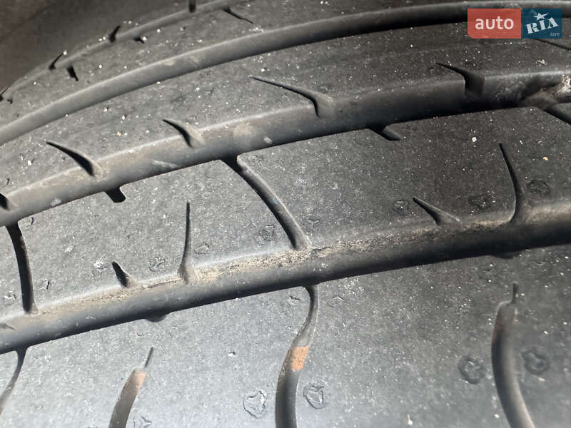 Внедорожник / Кроссовер Nissan Rogue 2017 в Киеве